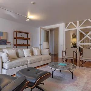 Lovelystay - Chiado 3bedroom Wonder Apartamento